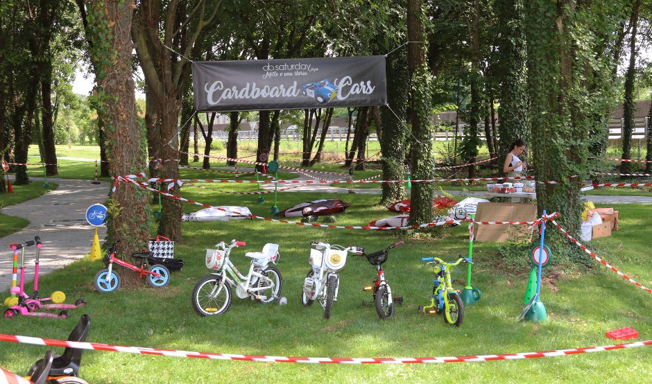 Team building solidale - Realizzazione di macchinine di cartone